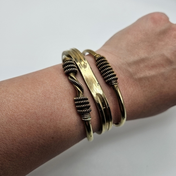 VINTAGE Minimalist Style Brass Stacking Cuff Bracelets Set of Three - Picture 4 of 6